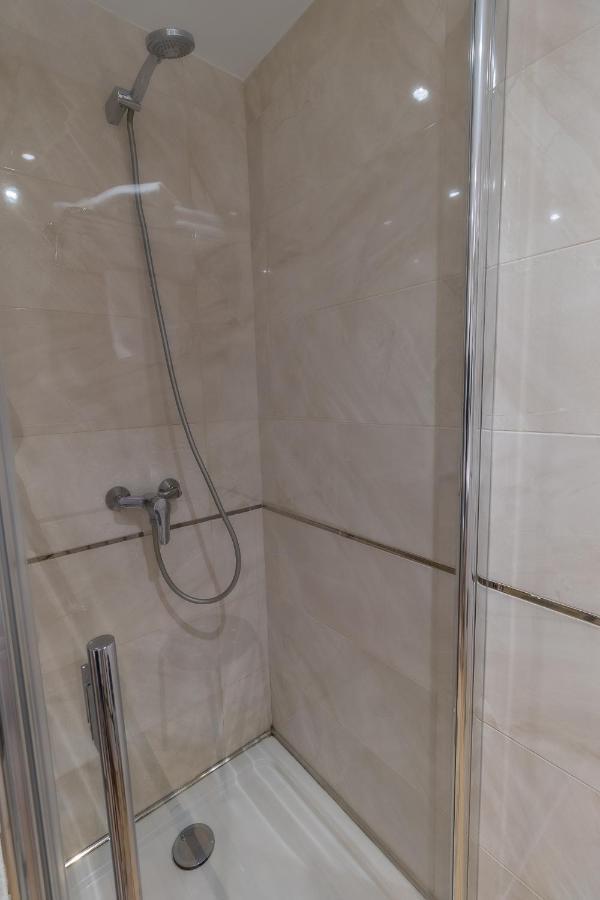 Hostal Санто Доминго де Силос Екстериор снимка
